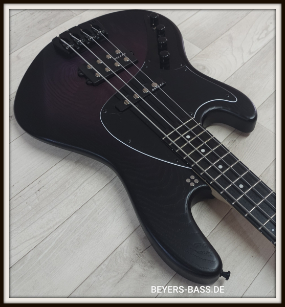 Preview: Sandberg California II TM4 Ebony, Open Pore Violetburst, Lefthand